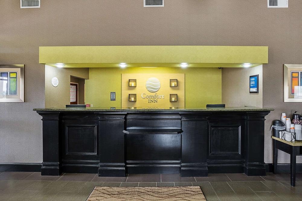 Super 8 By Wyndham Alexandria La Hotel Bagian luar foto